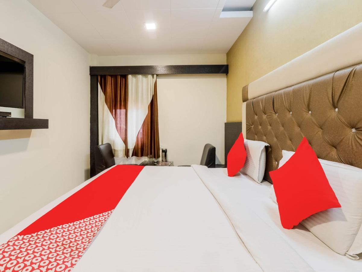 Oyo 79765 Hotel Samrat Lucknow Dış mekan fotoğraf